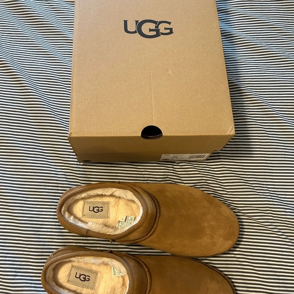 UGG Classic Slipper size 11 - Picture 2 of 6